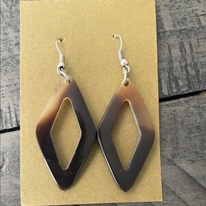 Elegant Brown Diamond-Shaped Earrings
